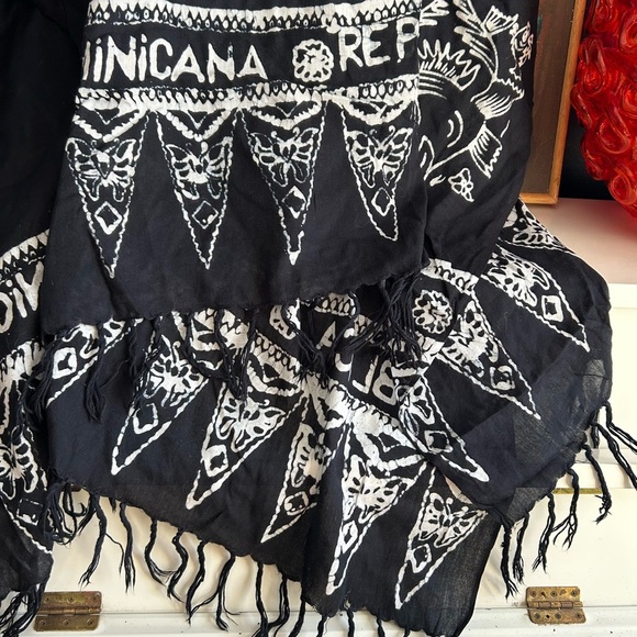 Black and White Women's Swim Sarong - Picture 5 of 15